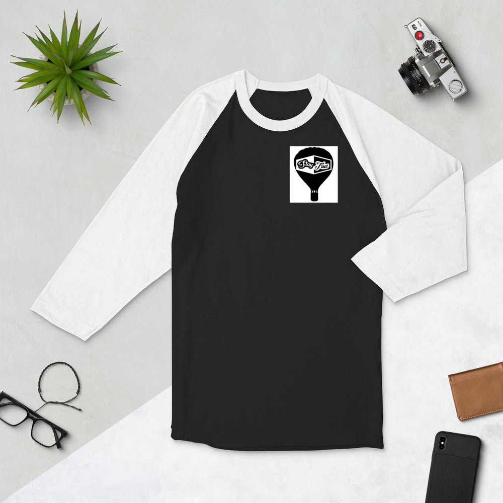3/4 sleeve raglan shirt